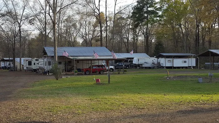 God's Country Sportsmen's RV Park 8
