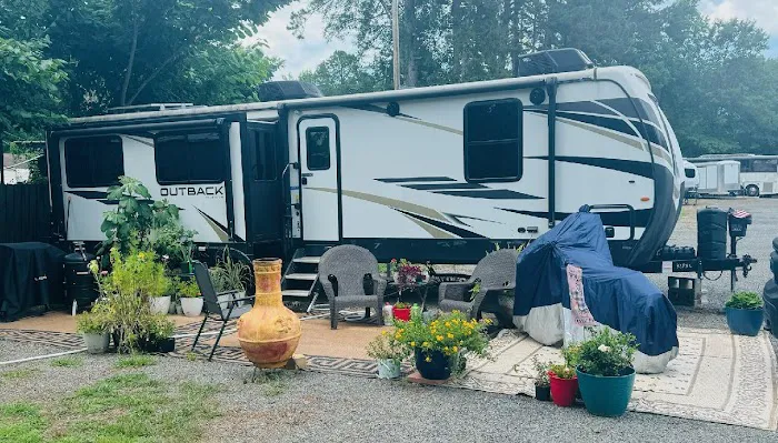 Ace RV Hideaway