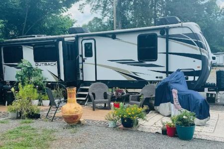 Ace RV Hideaway