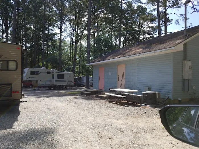 Tuckers Rv Park 8