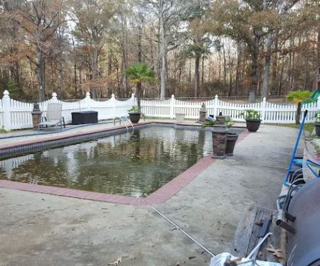 Burton Ventures Inc. - Southern Living Village MHPark & Burton Self Storage