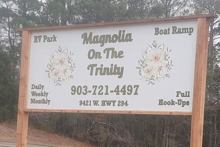 Magnolia on the Trinity Rv Park and BoatRamp