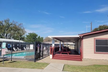 Lake Forest Mobile Home Park
