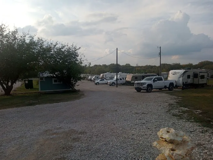 Flying Pig RV Park 5