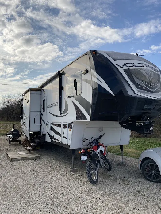 Flying Pig RV Park 8