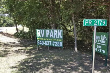 MIMOSA VALLEY RV PARK Decatur TX Gated LONG-TERM RV parking BY APPOINTMENT