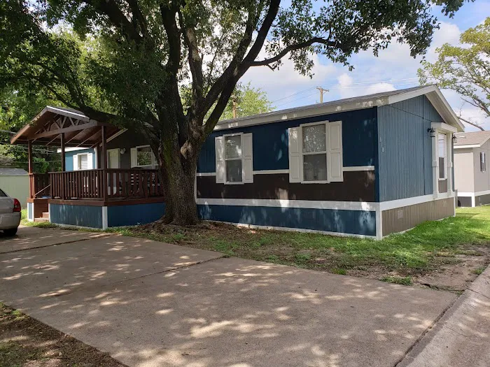 Redbird Mobile Home Community 9