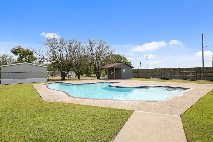 Glenn Heights Community 4