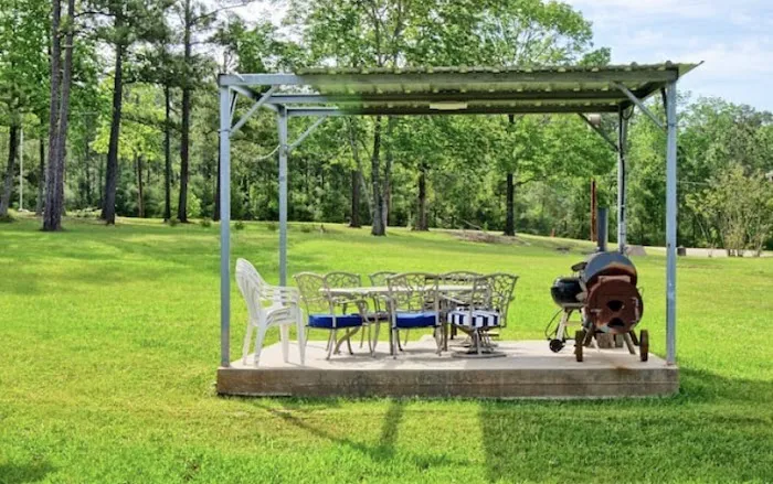 K&M Lake Rentals RV Park & Cabins 5