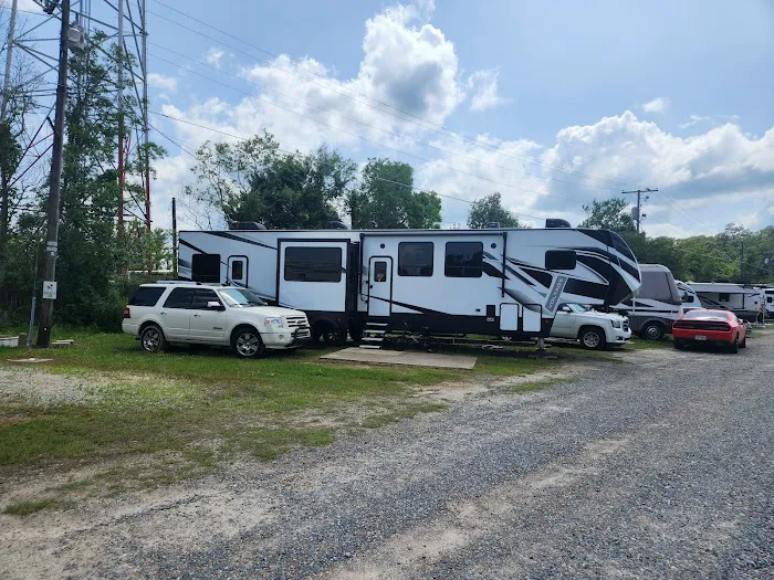 Pavilion RV Park 9