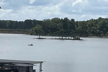 Joey's Moon Lake Marina
