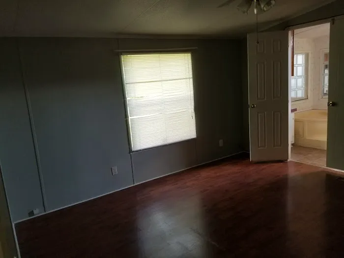 Edwards Pineridge Mobile Home Park 4