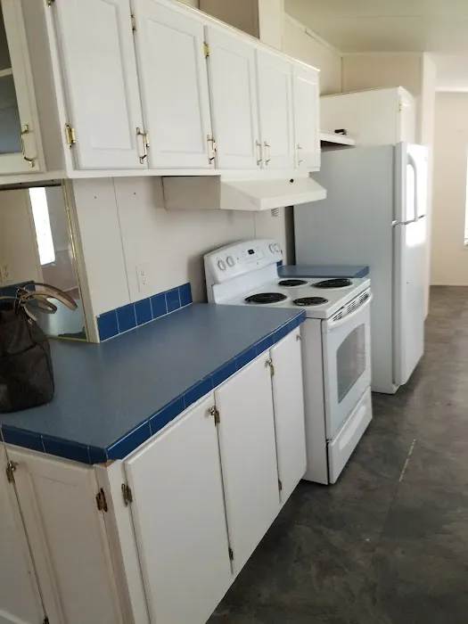 Edwards Pineridge Mobile Home Park 9