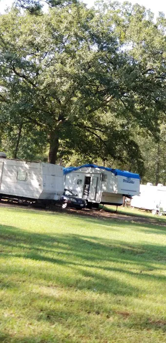 Pine Oaks RV Park 9