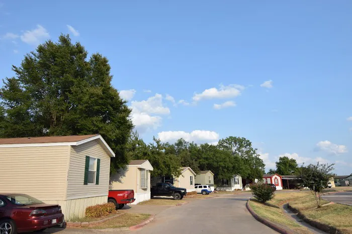 Grand Place Manufactured Home Community 8