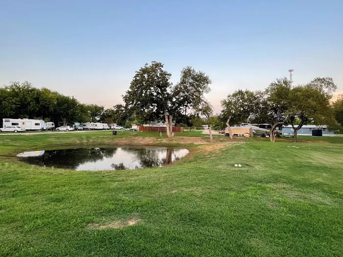 Newark RV Park, Texas 5