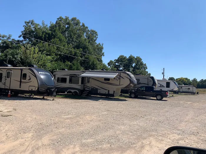 Eagles Nest RV Resort - RV Park Boyd TX Eagle Mountain Lake 2