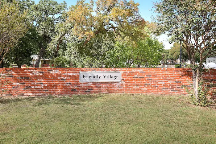 Friendly Village Arlington 9