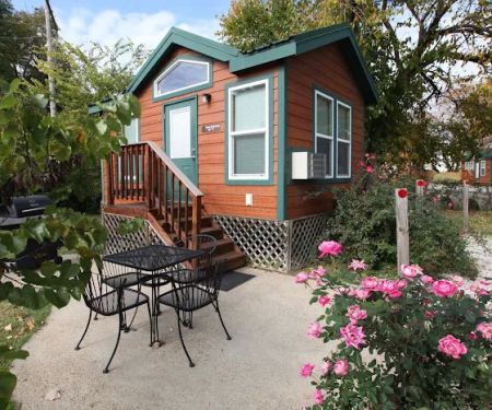 Dallas / Arlington KOA Holiday