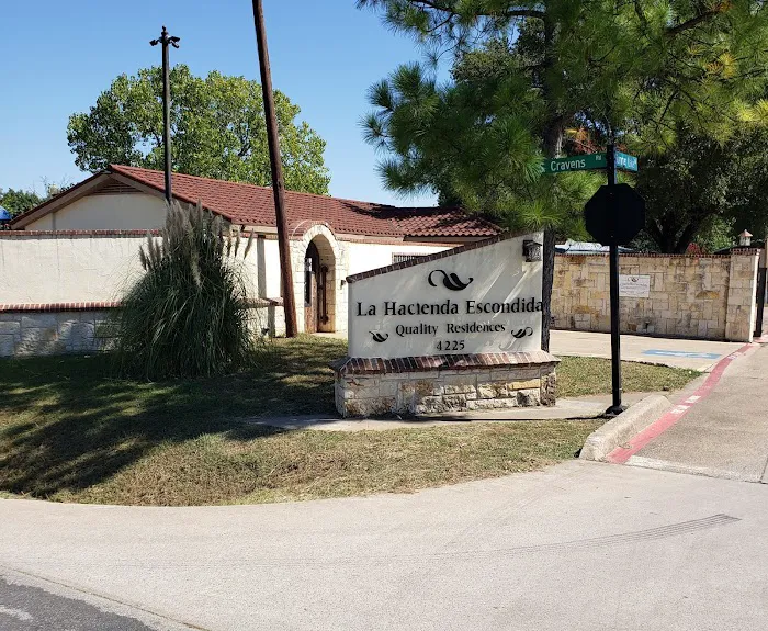 La Hacienda Escondida Mobile Home Park 1