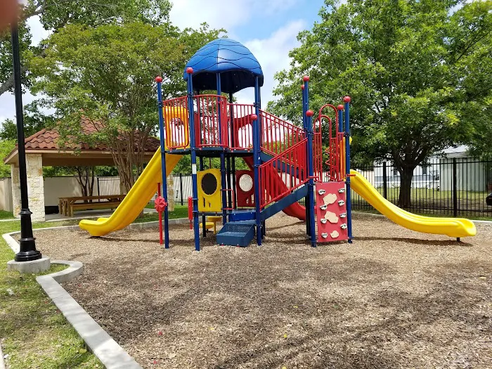 La Hacienda Escondida Mobile Home Park 3