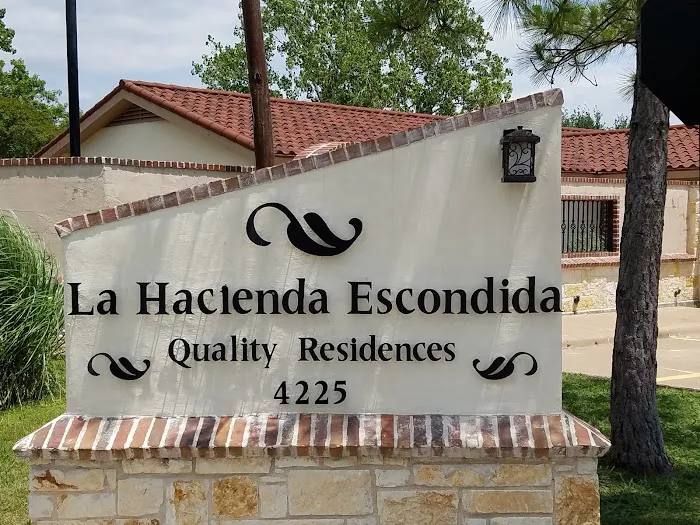 La Hacienda Escondida Mobile Home Park 4