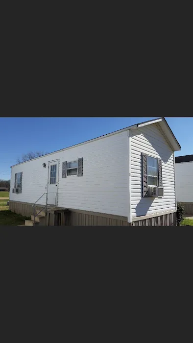 Pake's RV Hookups & Monthly Cabin Rentals 4