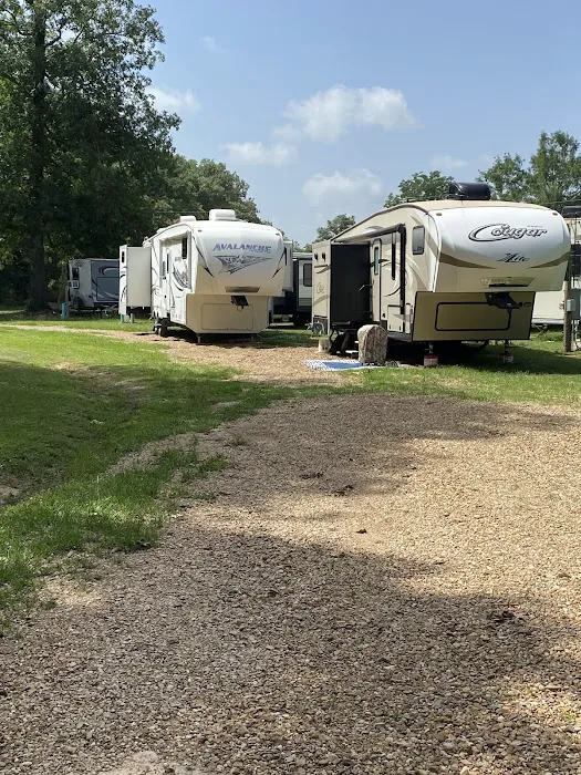 Bayou Bonne Idee RV PARK and one cabin 3