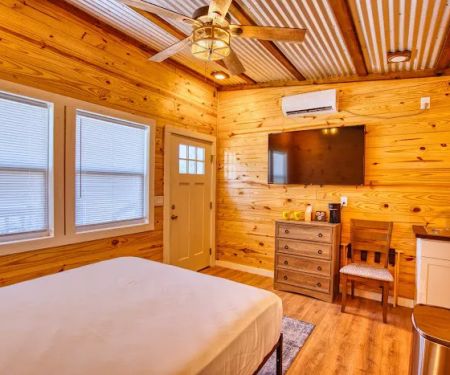 Lagoon Ranch Luxury RV & Cabin Resort