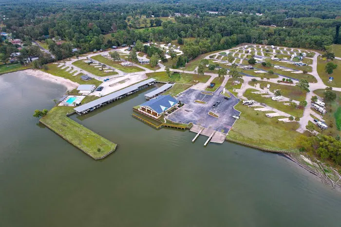 On The Lake RV and Cabin Resort 3