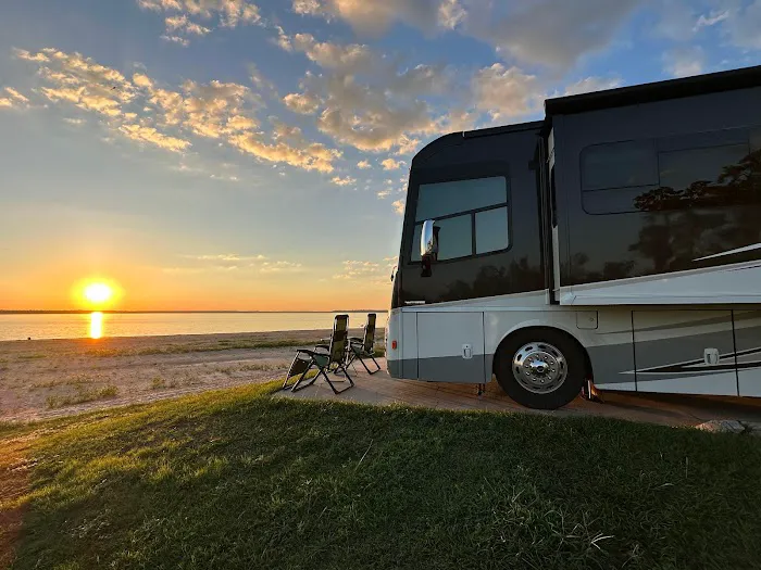 On The Lake RV and Cabin Resort 5