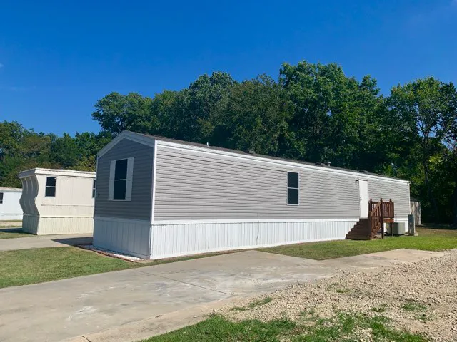 Spring Manor Manufactured Home Community 4