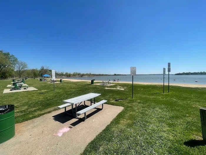 Hideaway 23 Lakefront RV & Cabins 8