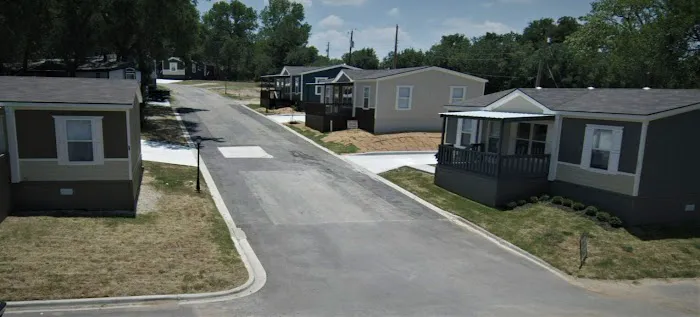 Green Oaks Mobile Home Community 8
