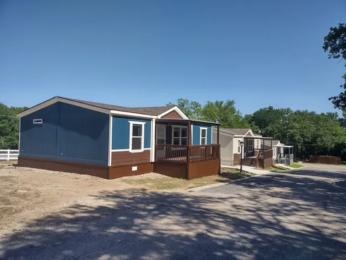 Green Oaks Mobile Home Community 7