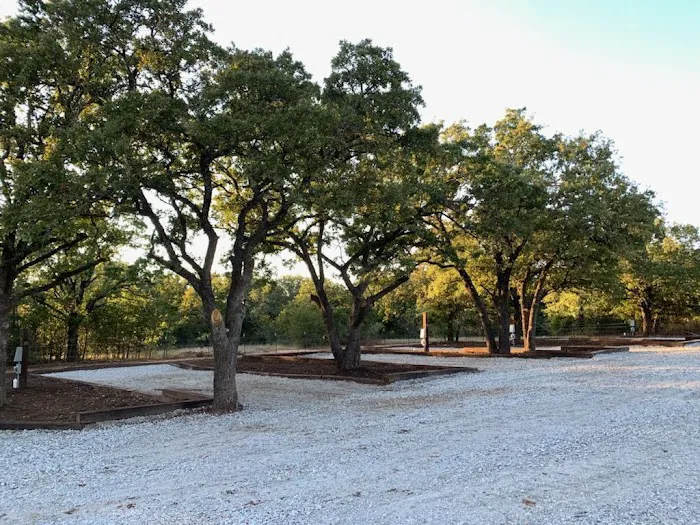 Paradise Oaks RV Park 2