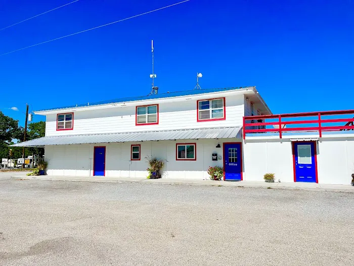 Campers Paradise RV Park 9