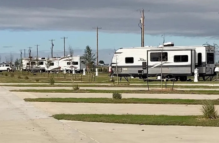 Flying Dutchman RV Resort 1