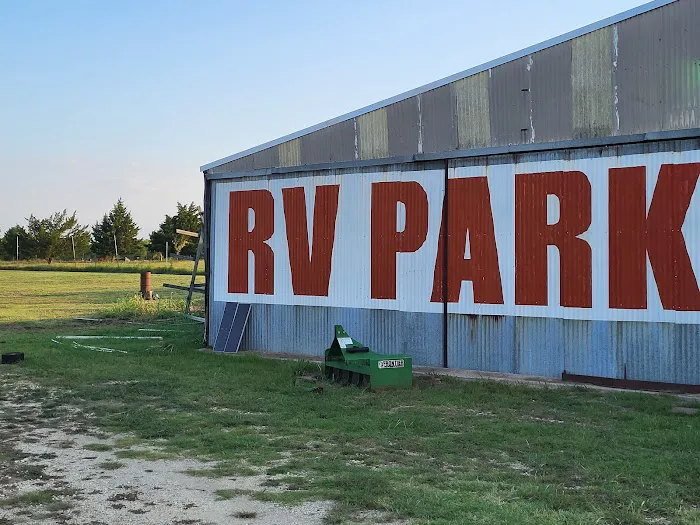 The Landing Strip RV Park 4