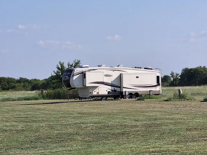The Landing Strip RV Park 8