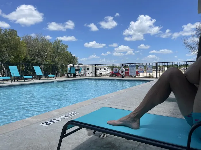 Ennis Luxury RV Resort 2
