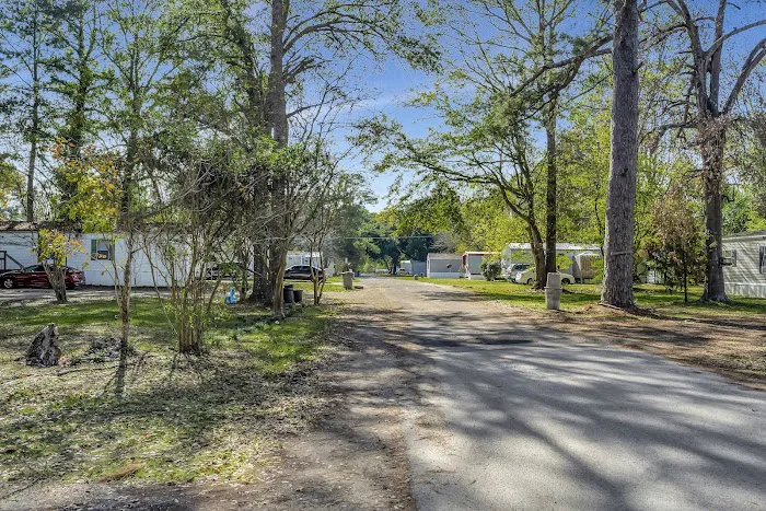 Wickshire Lane Mobile Home & RV Community 3