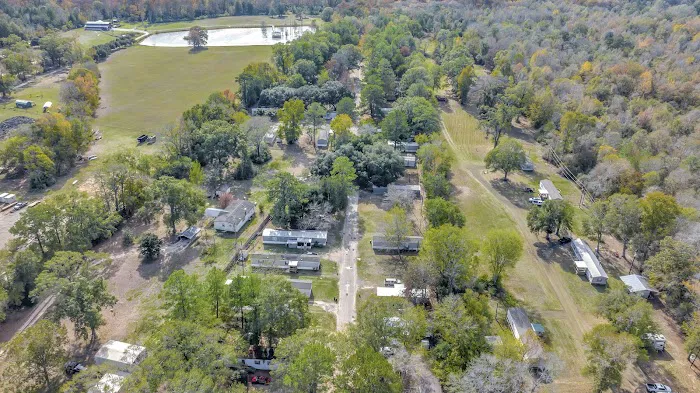 Wickshire Lane Mobile Home & RV Community 4