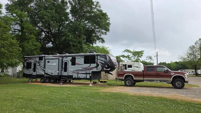 WAGON WHEEL RV PARK 1