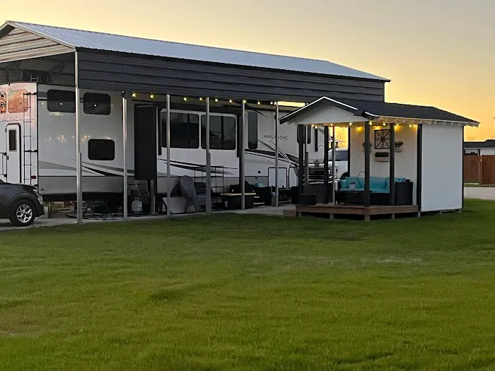 3 Hills RV Park 9