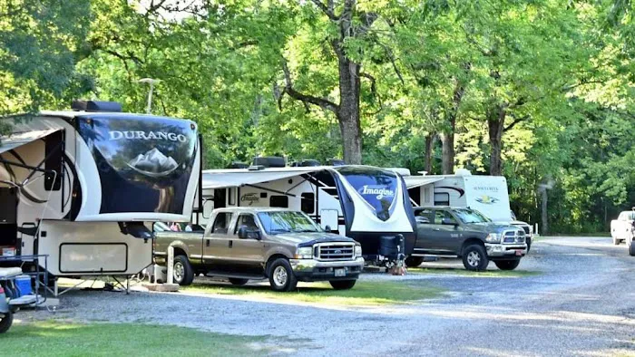Livingston RV Park 7 Oaks 1