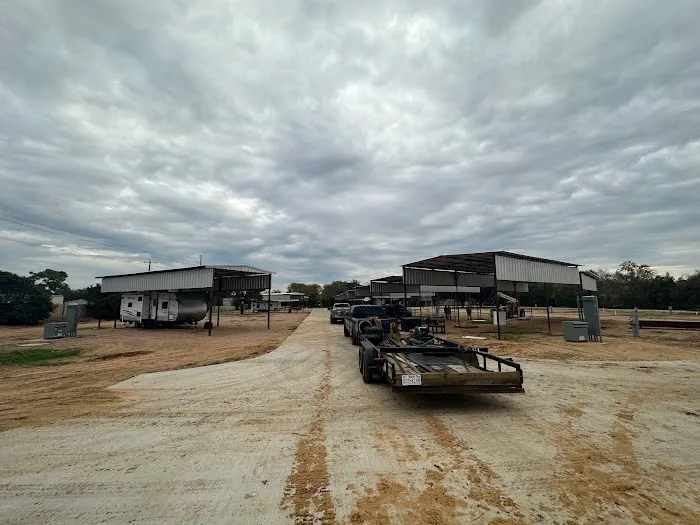 DFW Mid-Cities RV Park 9