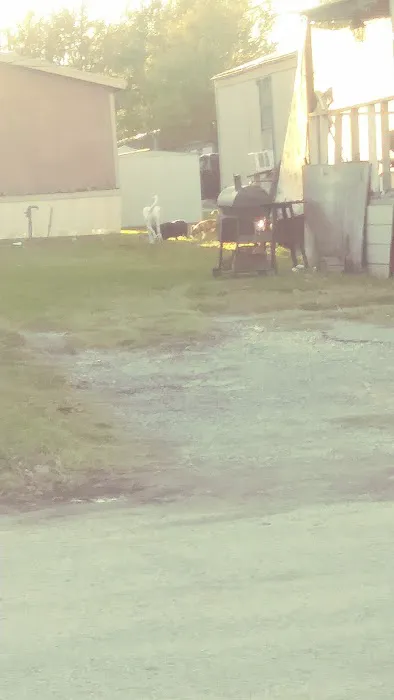 Cottonwood wood trailer park 10