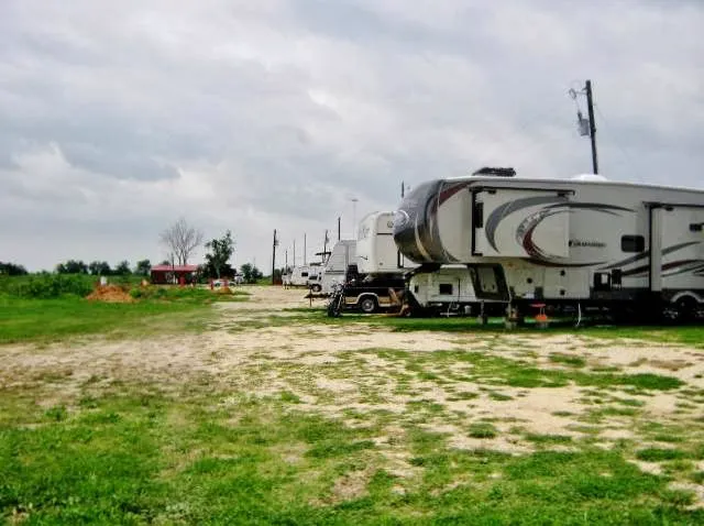 Lake Posada RV Park 5
