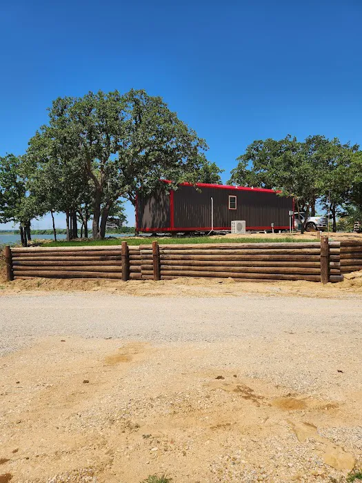 Peanut's Crappie House & Campground 3